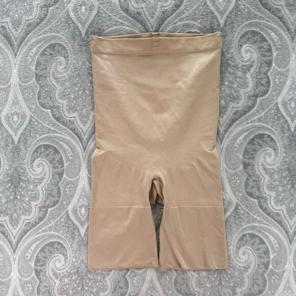 SPANX Pants - Womens Spanx High-Waisted Mid-Thigh Short